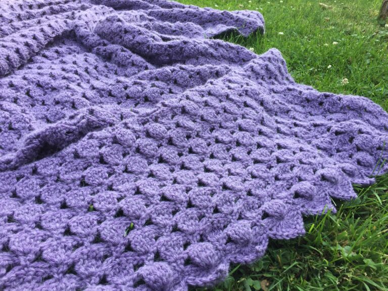 Clover Meadows Throw – A Free Crochet Pattern