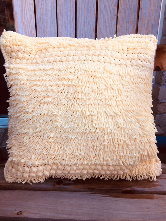 Fringe Pillow – Free Crochet Pattern
