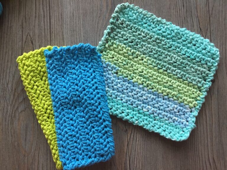Easy Herringbone Dishcloth – Free Crochet Pattern