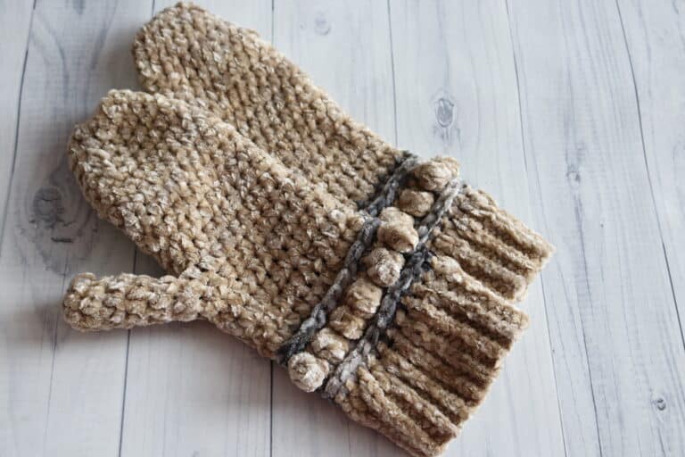 Velvet Mittens Crochet Pattern