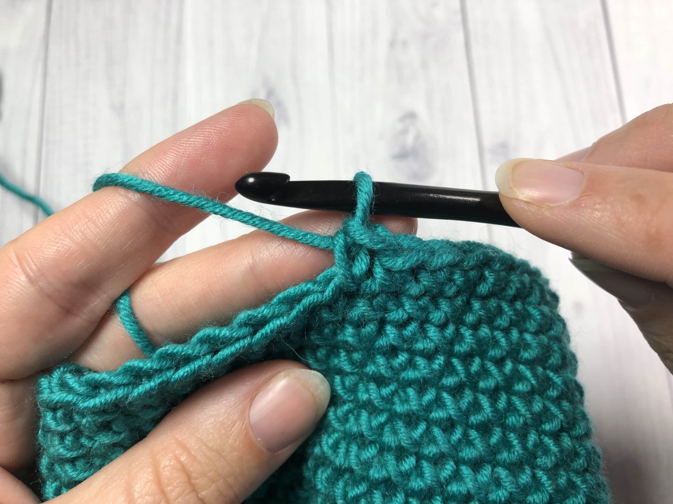 complete crochet stitch green