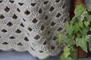 lace edging of crochet blanket