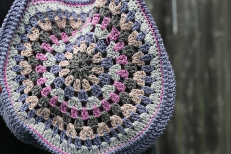 Granny Circle Shoulder Bag Crochet Pattern