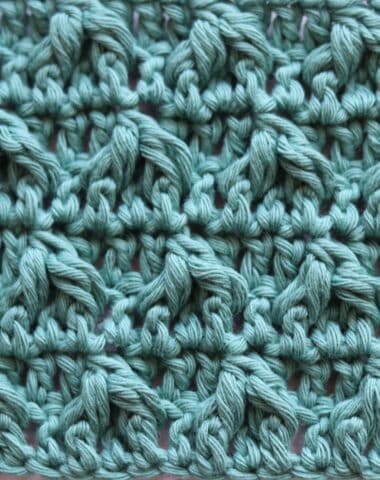 the leaf hopper crochet stitch worked in green yarn