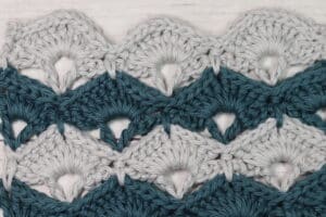 The crochet box stitch worked in green and grey yarn