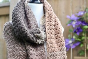 the crochet mocha scarf