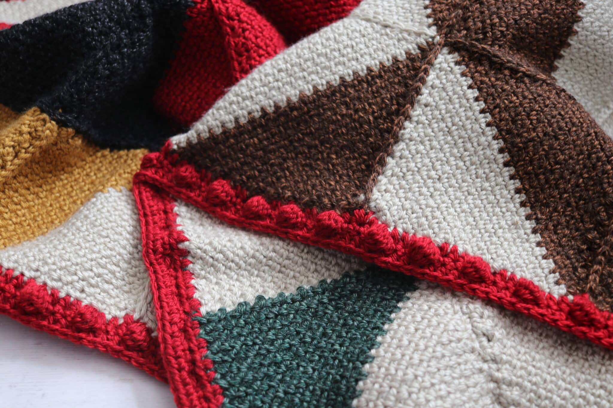 Barn Quilt Blankets: Five Beautiful Blanket Crochet Patterns! | Rich ...