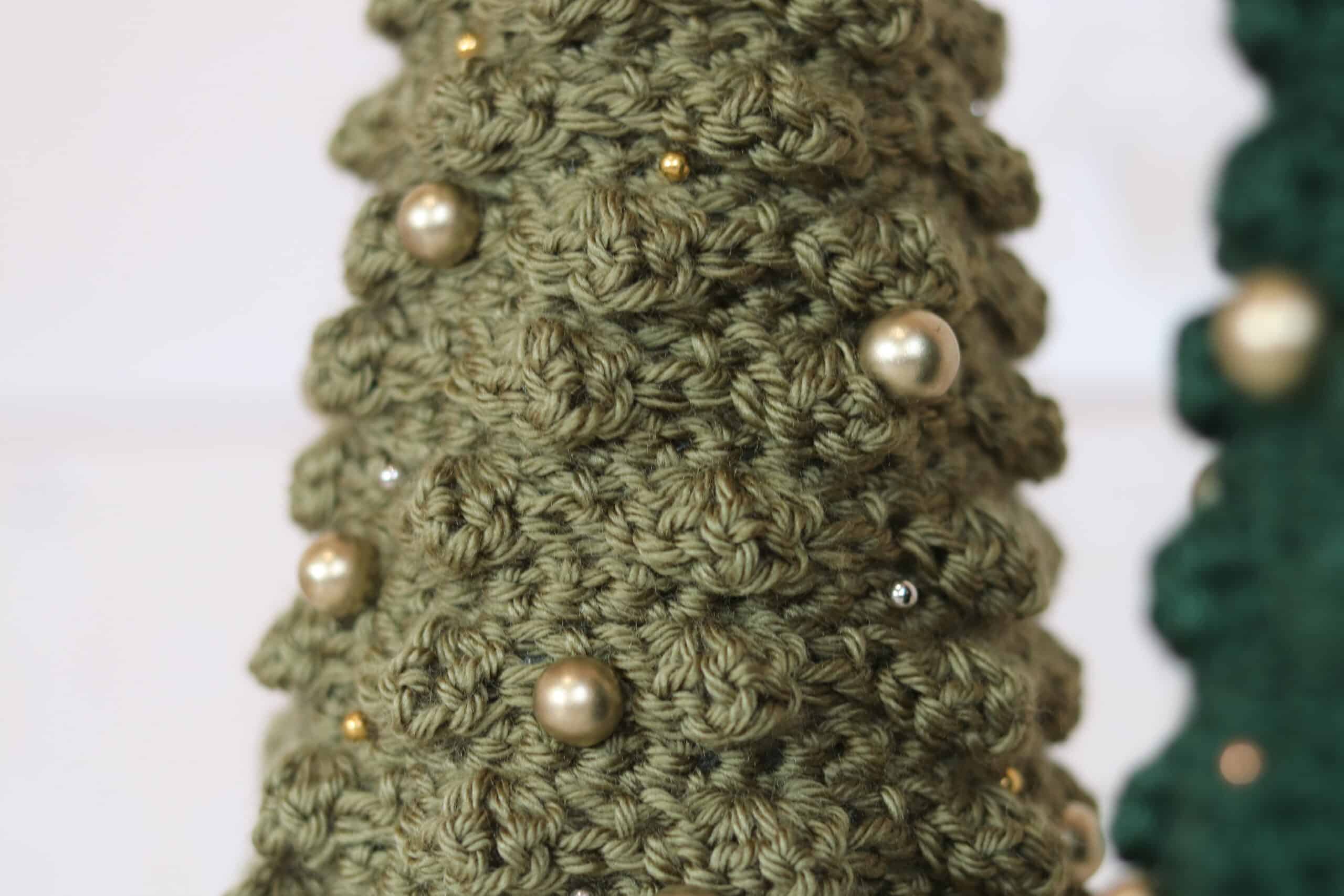 Easy Festive Christmas Tree Crochet Pattern | Rich Textures Crochet